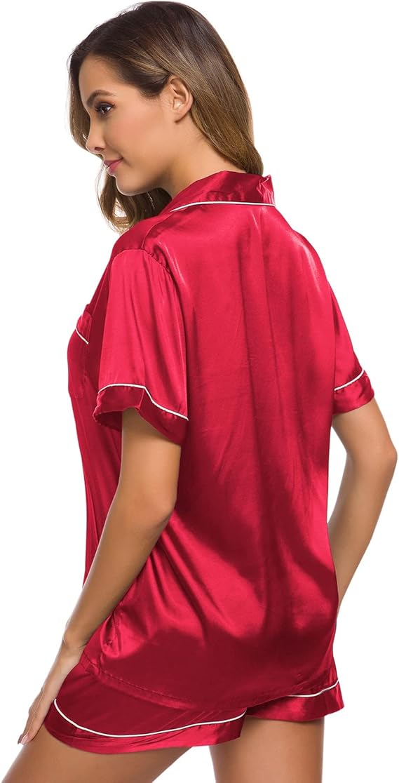 Ensemble Pyjama "Classic Silk" – Satin Soyeux Rouge Passion à Boutonnage Central