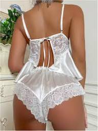 Ensemble Pyjama "Perle de Soie" – Babydoll Blanc Pur en Satin & Dentelle